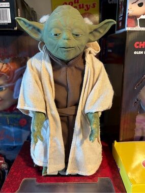 Yoda 2005 Star Wars 12 InchTalking Figure Works Perfect Jedi Master Toy Figure